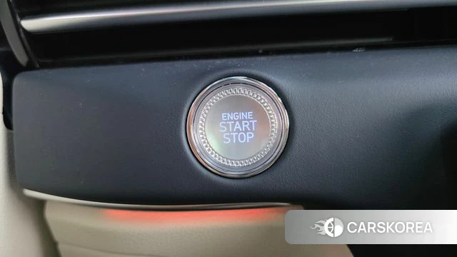 Genesis GV80 id 4630010 из Кореи 24