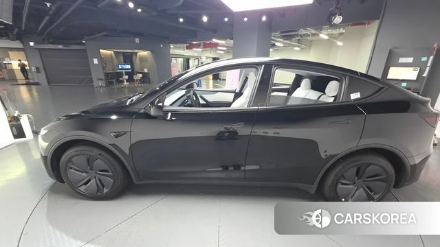 Tesla Model Y id 4200608 из Кореи 24