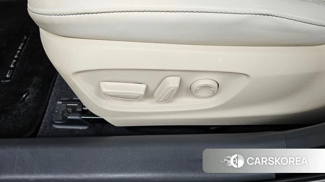 Toyota Camry (XV70) id 4670478 из Кореи 24