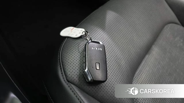 Kia Di Ol Nu Niro id 4929467 из Кореи 24