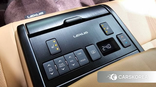 Lexus ES300h 7th generation id 4900109 из Кореи 24