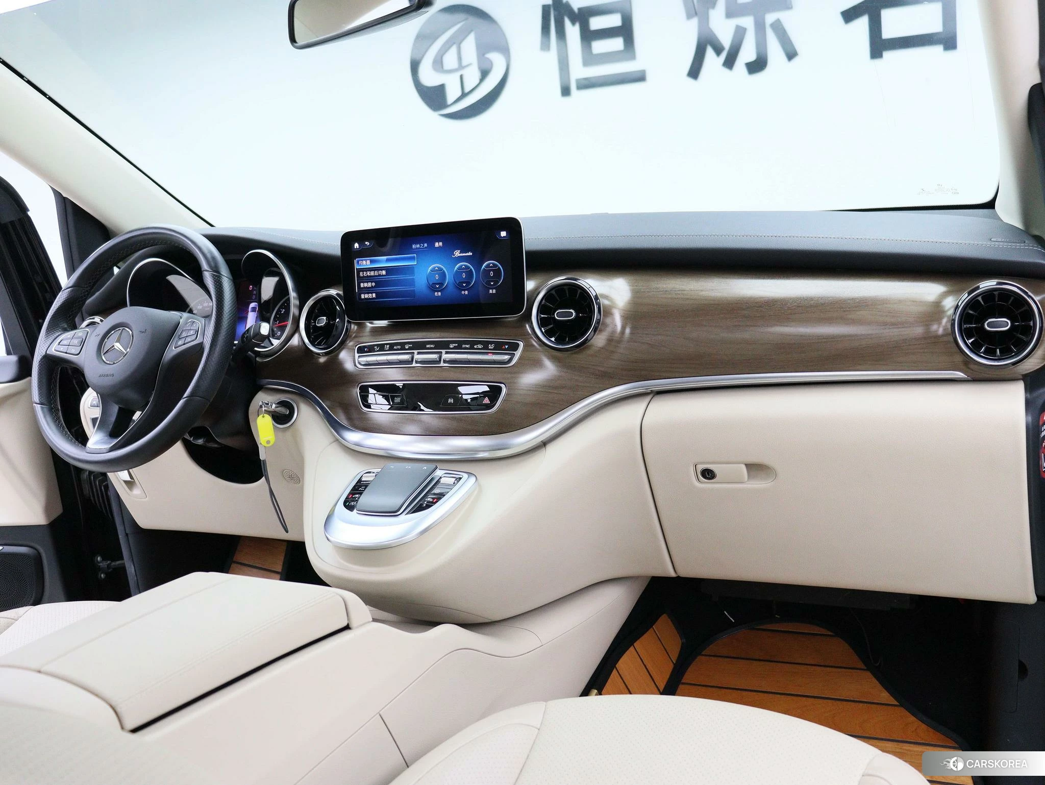 Mercedes-Benz V-class id 4419297 из Китая 24