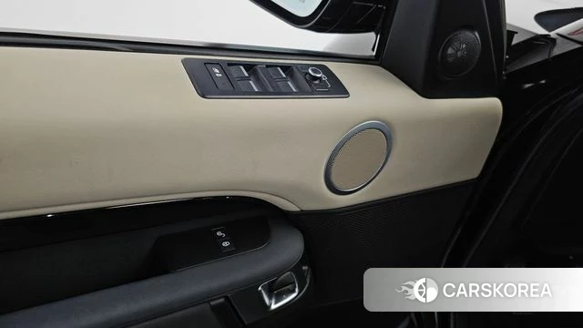 Land Rover Discovery 5 id 4776001 из Кореи 24