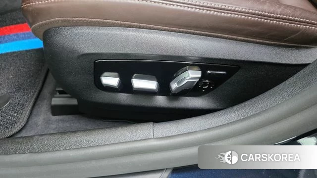 BMW 5 Series (G30) id 4614716 из Кореи 24