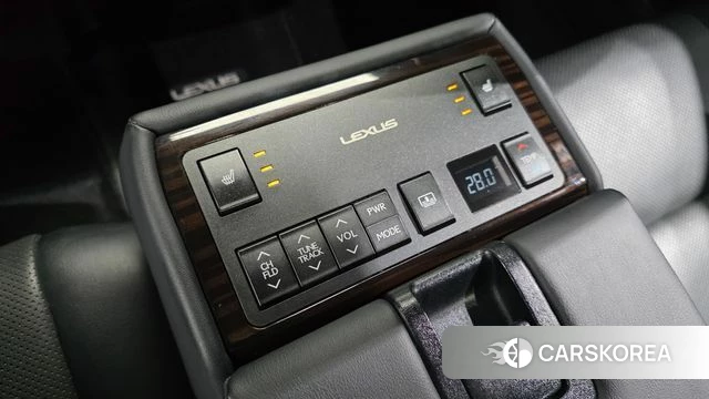 Lexus New ES300h id 4417482 из Кореи 24