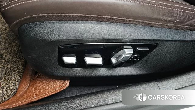 BMW 5 Series (G30) id 4785693 из Кореи 24