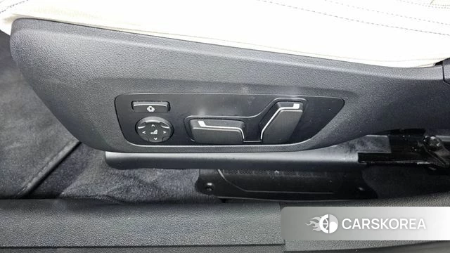BMW 3 Series (G20) id 4669602 из Кореи 24