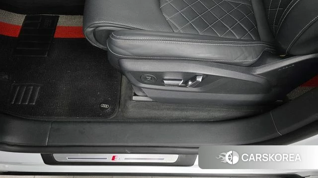 Audi Q8 (4M) id 4779905 из Кореи 24