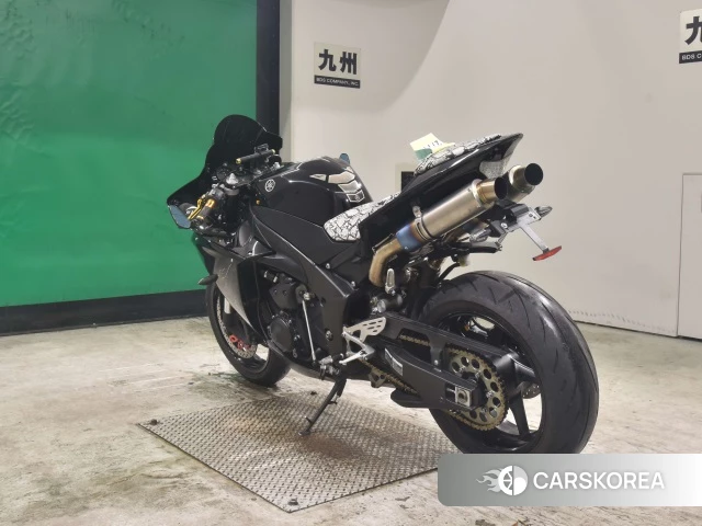 Yamaha YZF-R1 id 3945926 из Японии 24