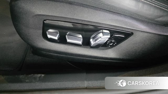 BMW 6 Series GT (G32) id 4500334 из Кореи 24