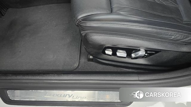 BMW 5 Series (G30) id 4482275 из Кореи 24