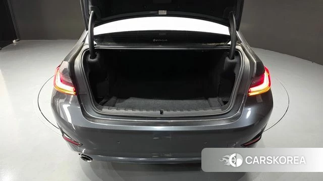 BMW 3 Series (G20) id 4224621 из Кореи 24