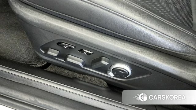 Hyundai Grandeur (GN7) id 4201130 из Кореи 24