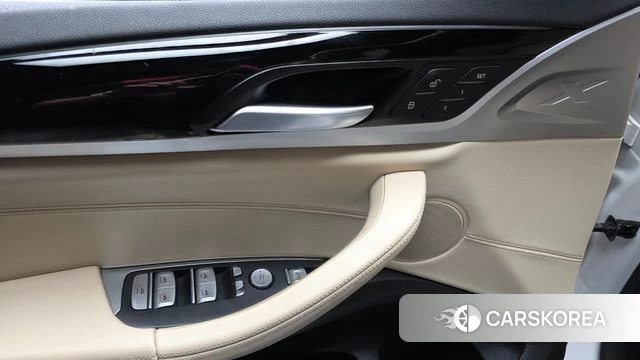 BMW X3 (G01) id 4930494 из Кореи 24