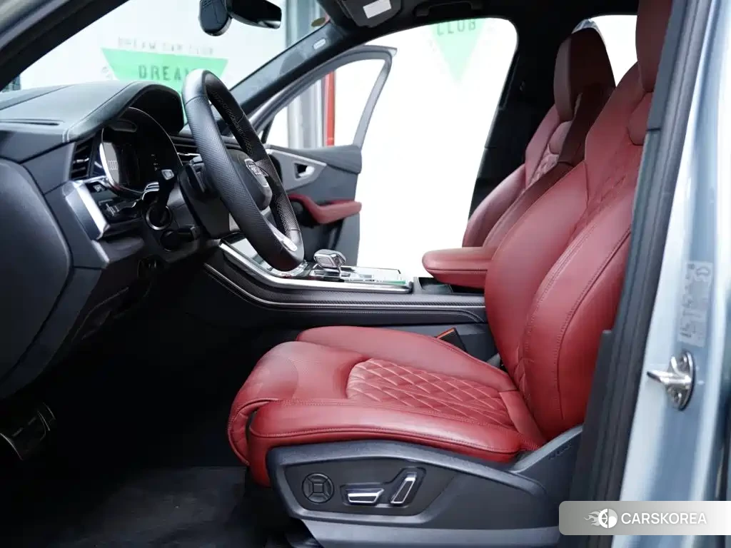 Audi SQ7 id 4601742 из Китая 24