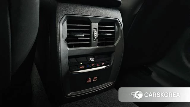 BMW 3 Series (G20) id 4570912 из Кореи 24