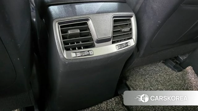 Ssangyong The New Rexton Sports Cannes id 4382932 из Кореи 24