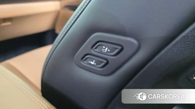 Kia Carnival 4th generation id 4422660 из Кореи 24