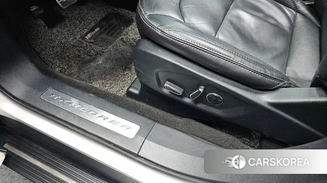 Ford Explorer id 4536673 из Кореи 24