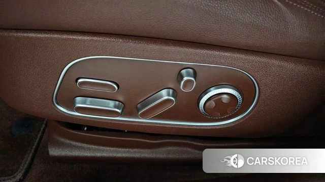 Genesis G90 (RS4) id 4506660 из Кореи 24