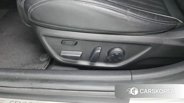Genesis G70 id 4754847 из Кореи 24