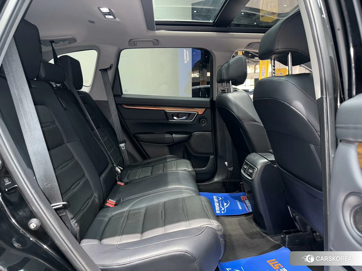 Honda CR-V id 4452896 из Китая 24