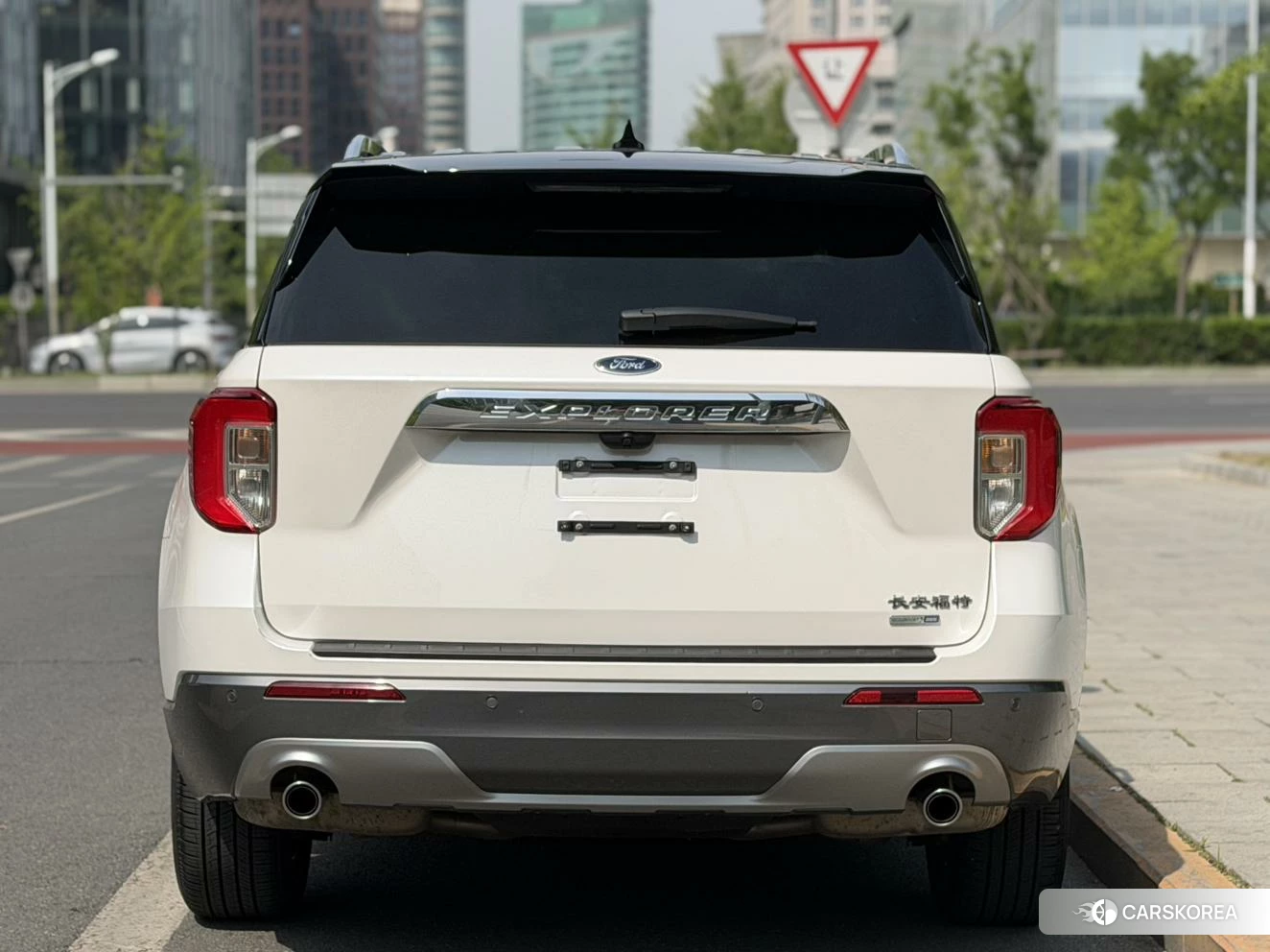 Ford Explorer id 4405885 из Китая 24