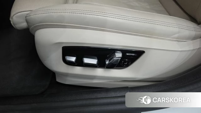 BMW 5 Series (G30) id 4650619 из Кореи 24