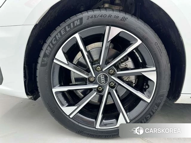 Audi A4L id 4276213 из Китая 24