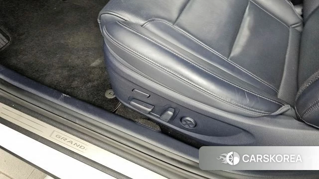 Hyundai The New Grandeur IG id 4402780 из Кореи 24