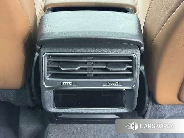 Audi Q7 id 4272096 из Китая 24