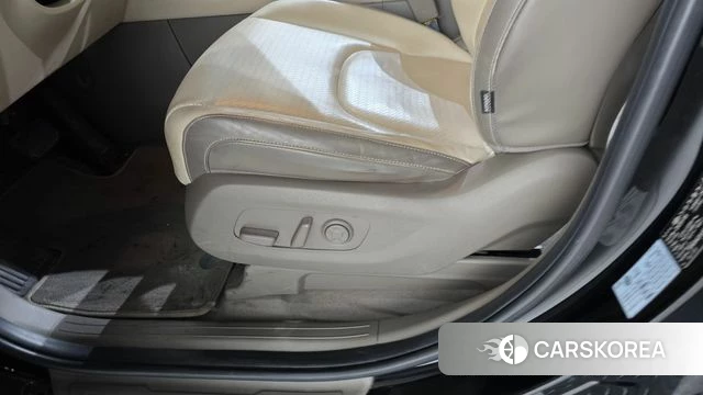 Kia Carnival 4th generation id 4525174 из Кореи 24