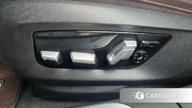 BMW 7 Series (G11) id 4187903 из Кореи 24