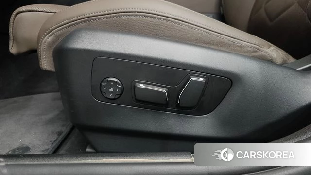 BMW 5 Series (G60) id 4665110 из Кореи 24