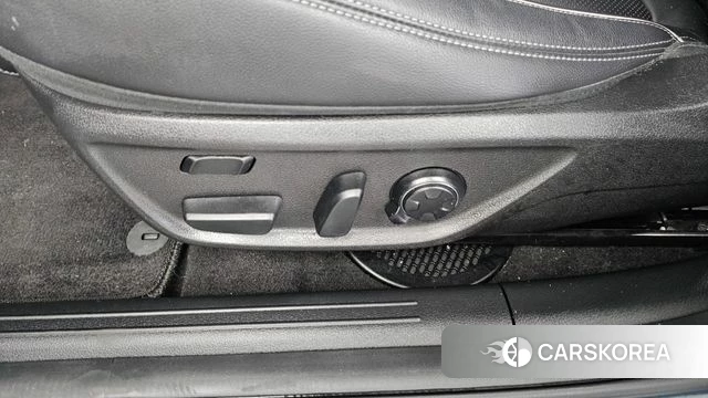 Genesis The New G70 id 4872127 из Кореи 24