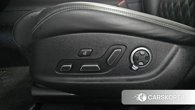 Genesis GV70 id 4283598 из Кореи 24