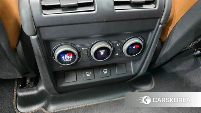 Land Rover Defender (L663) id 4475419 из Кореи 24