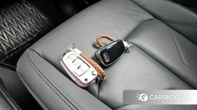 Audi Q3 (F3) id 4317396 из Кореи 24