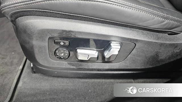 BMW X7 (G07) id 4584228 из Кореи 24