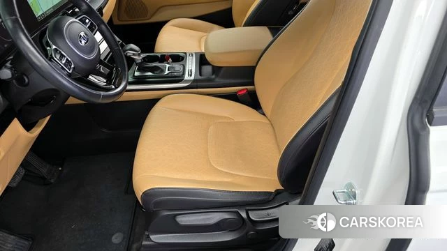 Kia Carnival 4th generation id 4309956 из Кореи 24