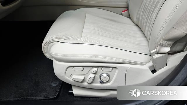 Genesis G90 id 4470388 из Кореи 24
