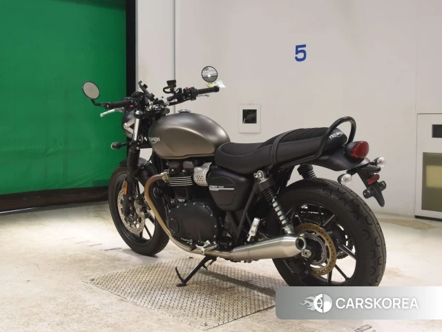 Triumph STREET TWIN id 3946647 из Японии 23