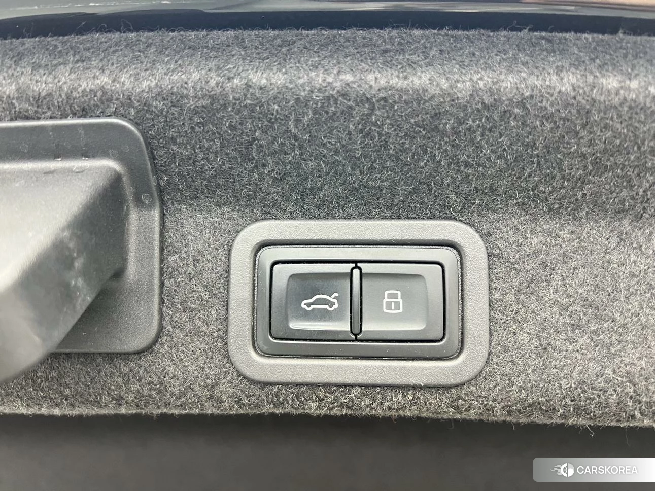Audi A6L id 4468163 из Китая 24
