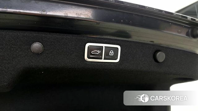 Hyundai Grandeur (GN7) id 4186033 из Кореи 24