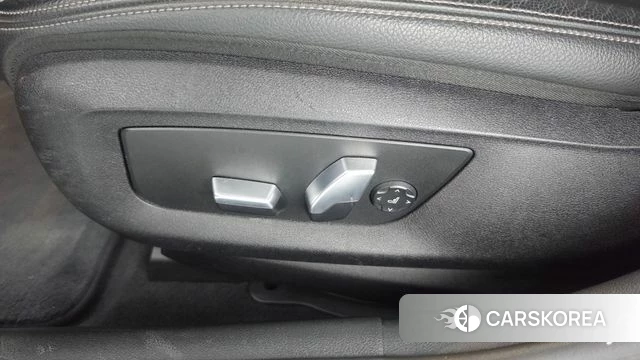BMW 5 Series (G30) id 4780940 из Кореи 24