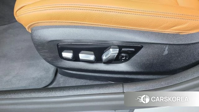 BMW 5 Series (G30) id 4667046 из Кореи 24