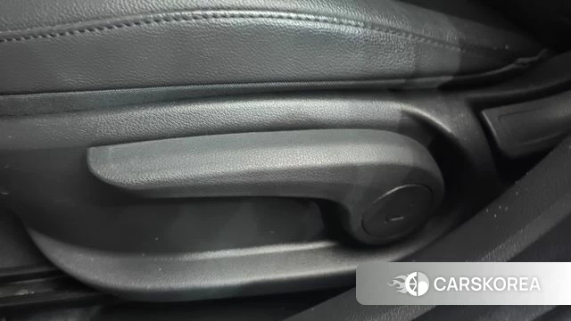 Hyundai Avante AD id 4188725 из Кореи 24