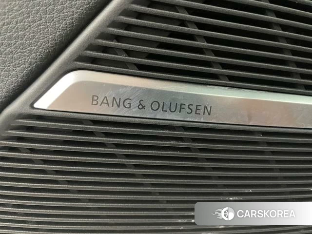 Audi Q7 id 4259221 из Китая 24