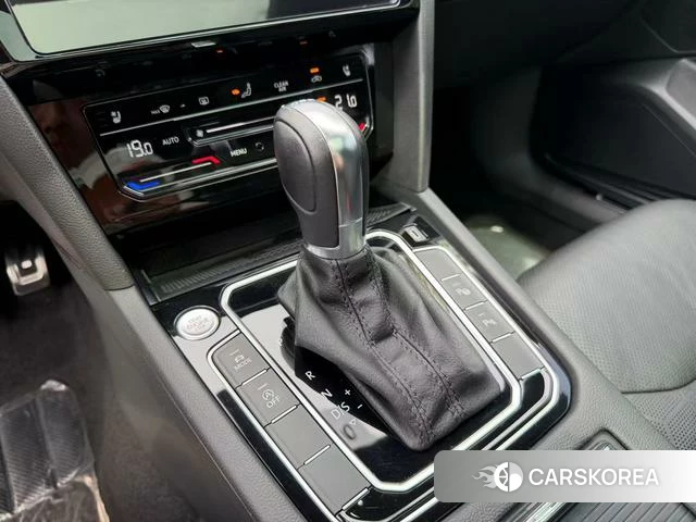 Volkswagen CC id 4380728 из Китая 24