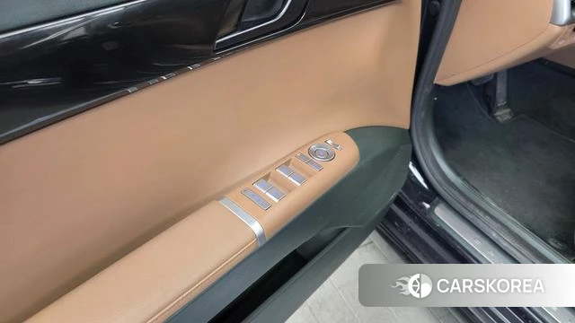 Hyundai Grandeur (GN7) id 4201723 из Кореи 24